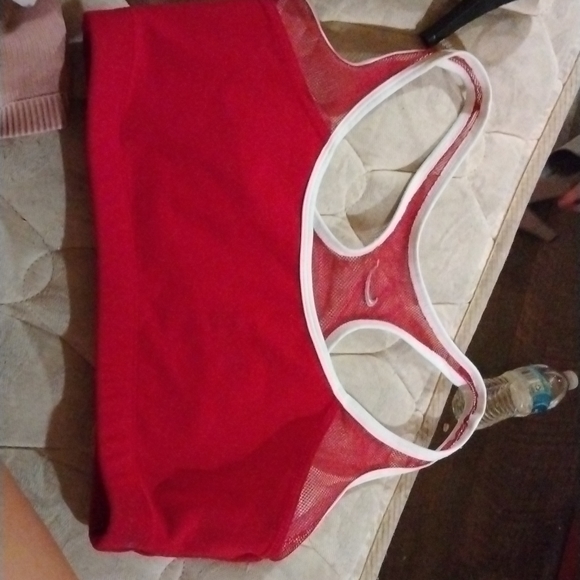 Sports bra - Picture 1 of 2